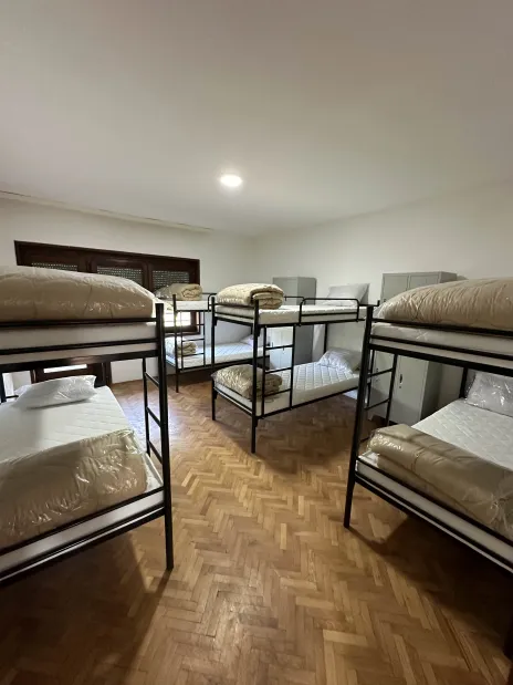 Slika 4 - zemunska bb,  Kuća za izdavanje, 380m2, 120€